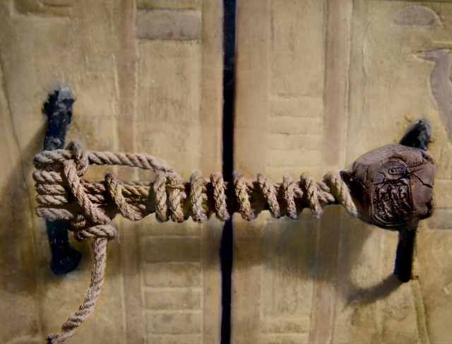 The knot on King Tut’s tomb